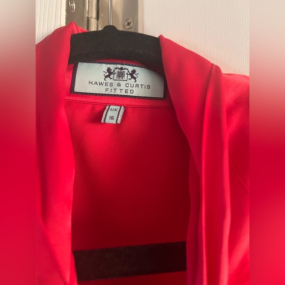 Hawes and Curtis Red fitted Pussy Bow Blouse - Picture 3 of 6